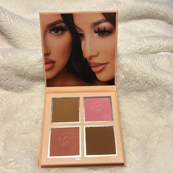 Murillo twins x Beauty creations - Picture 3 of 3